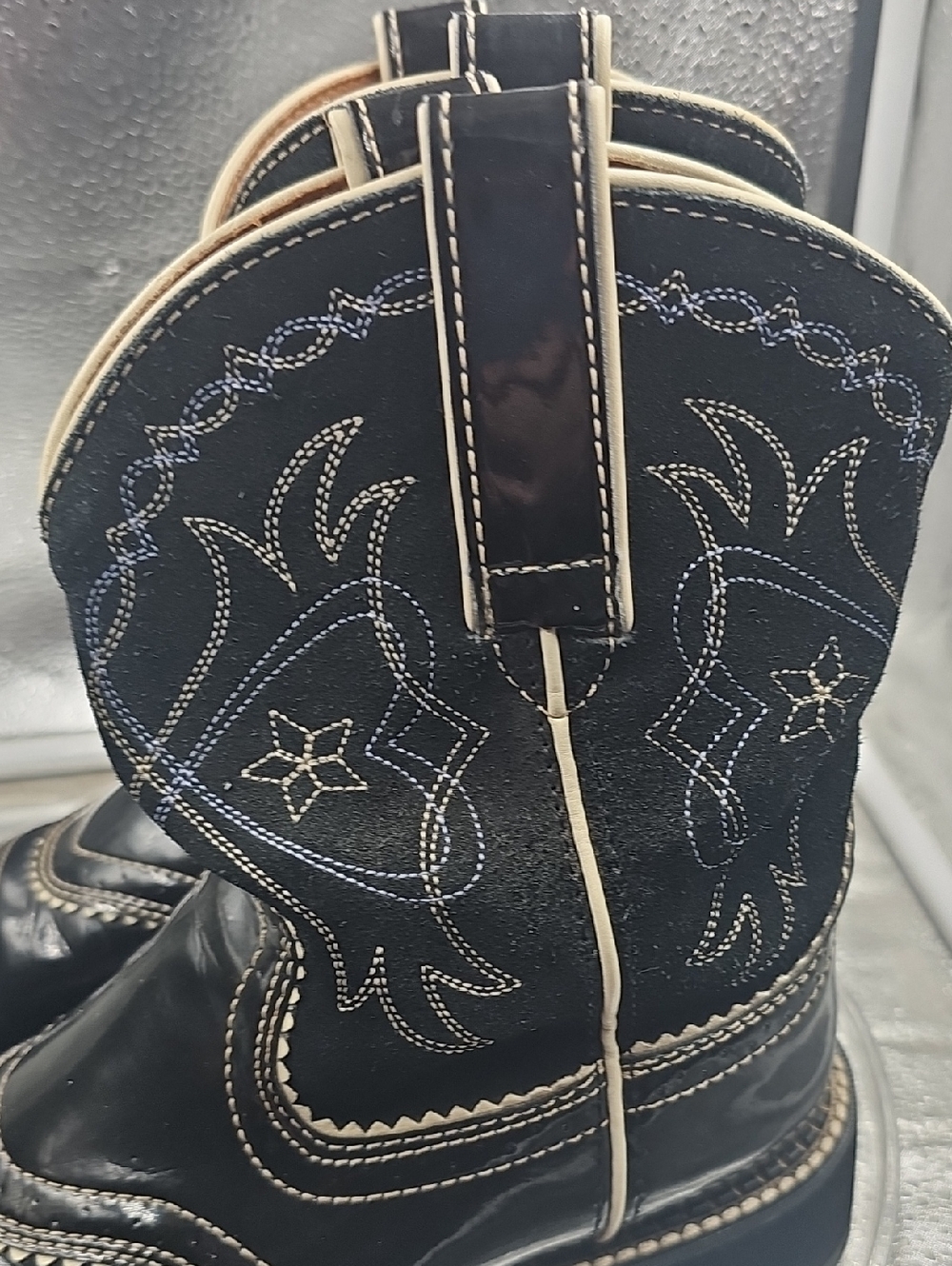O Patent Black Fat Baby Ariat Boots Sz 7.5B - Picture 3 of 6